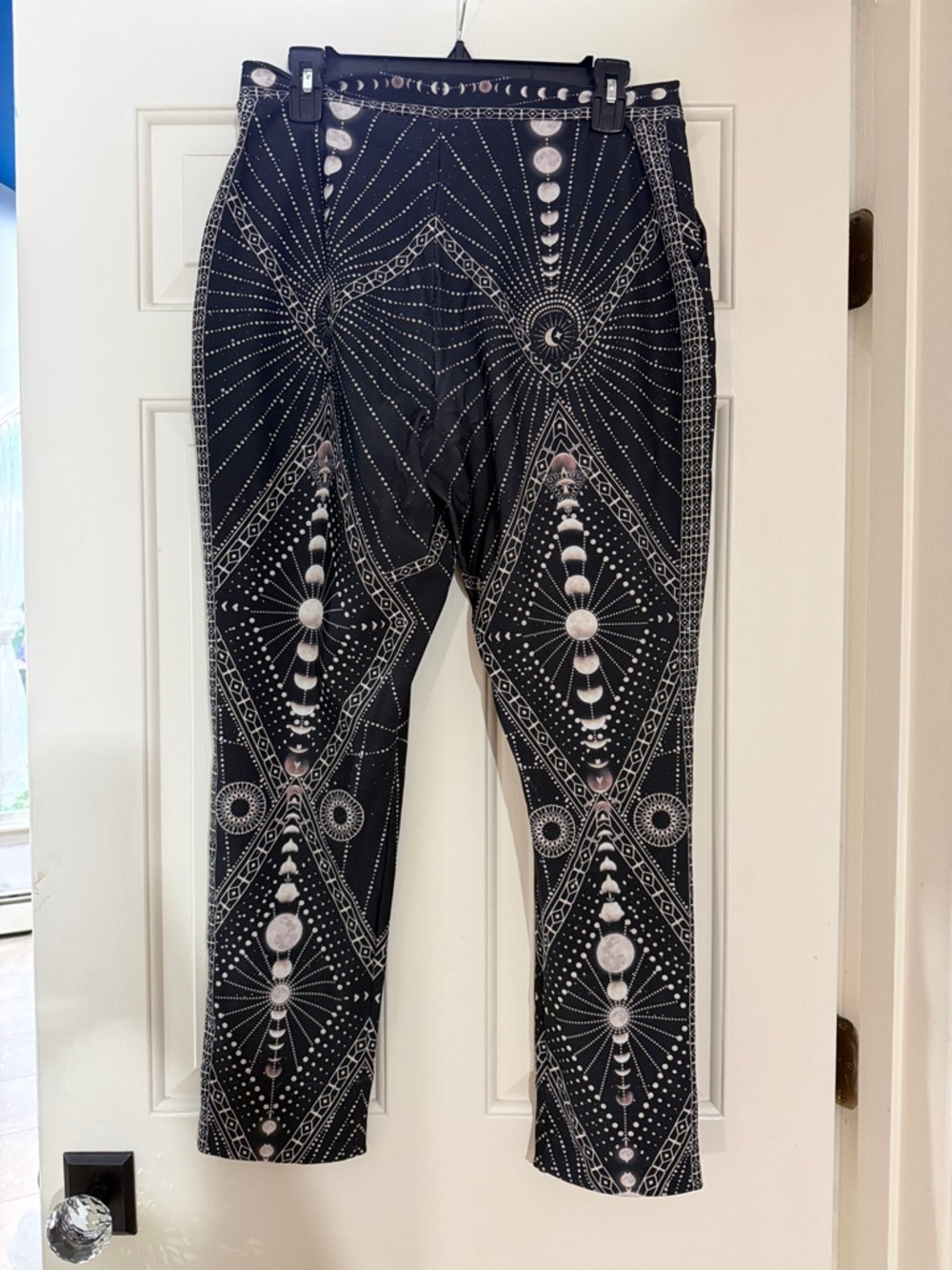 BlackMilk Black and White Moon Phase Patterned Cuffed Pants - Picture 2 of 3